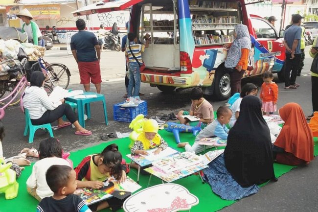 CFD Minggu Pagi bersama Perpustakaan