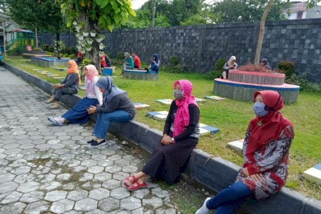 Pegawai Berjemur, untuk menangkal Covid19