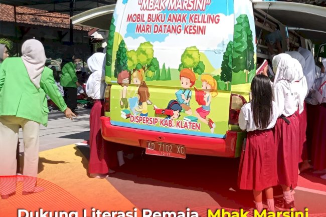 Dukung Literasi Remaja, Mbak Marsini Sambangi SMPN 1 Gantiwarno atas Kolaborasi dengan KKN UIN Raden Mas Said