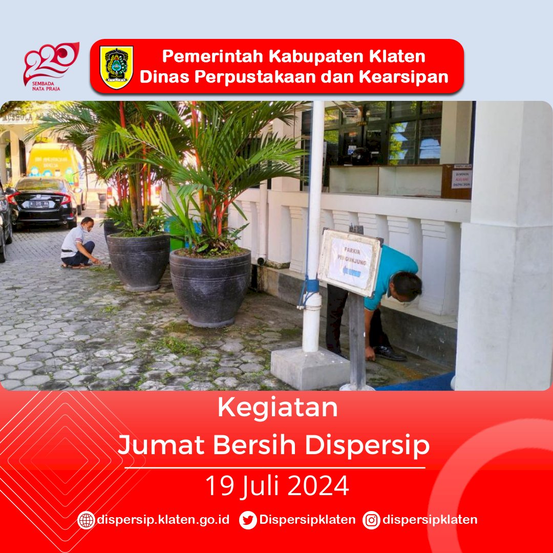 Kegiatan Jumat Bersih Dispersip Juli 2024 