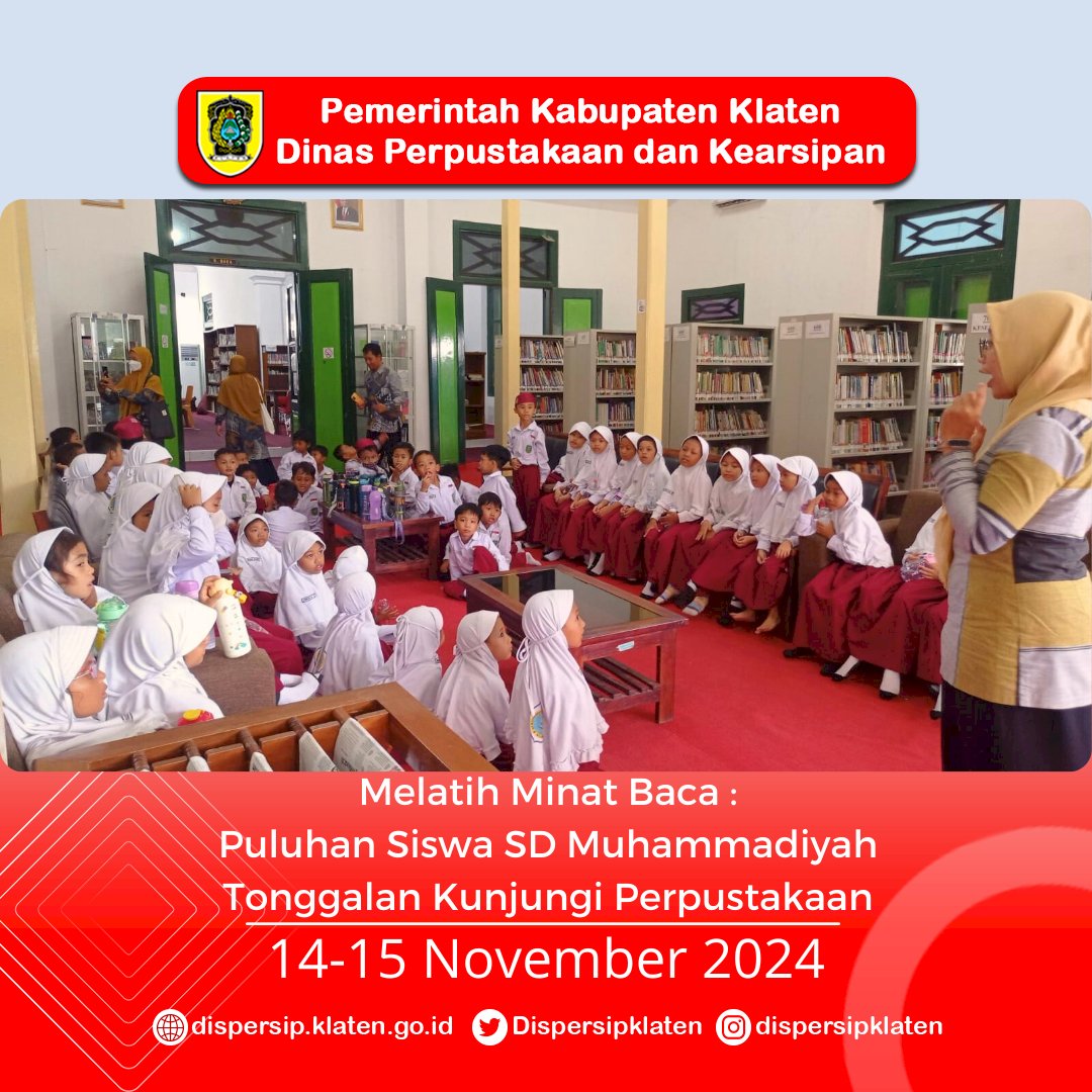 Melatih Minat Baca : Puluhan Siswa SD Muhammadiyah Tonggalan Kunjungi Perpustakaan