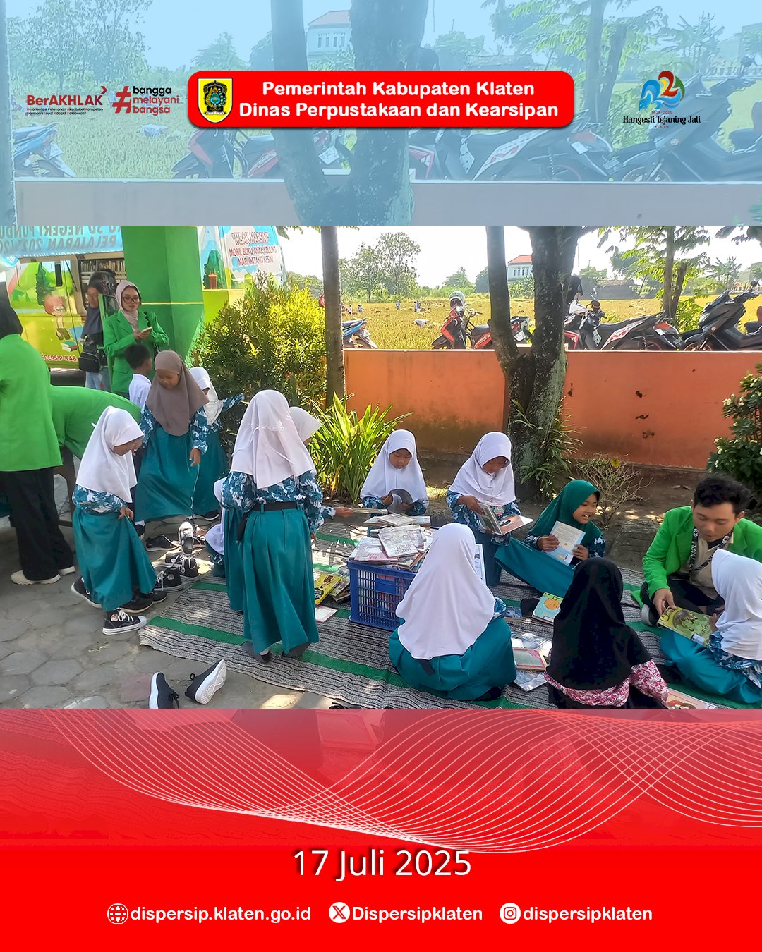 Mbak Marsini dan KKN UIN RM Said Bawa Semangat Baca ke SDN Pundungan, Juwiring