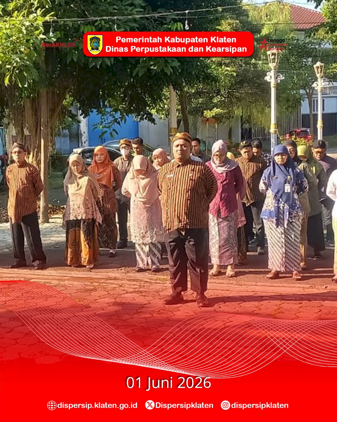Dispersip Klaten Gelar Upacara Hari Lahir Pancasila 2026 dengan Nuansa Pakaian Adat